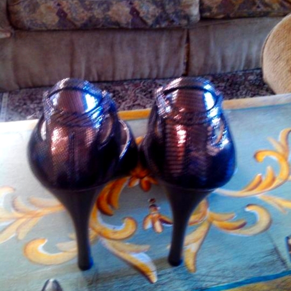 Dumond pumps - Picture 2 of 3